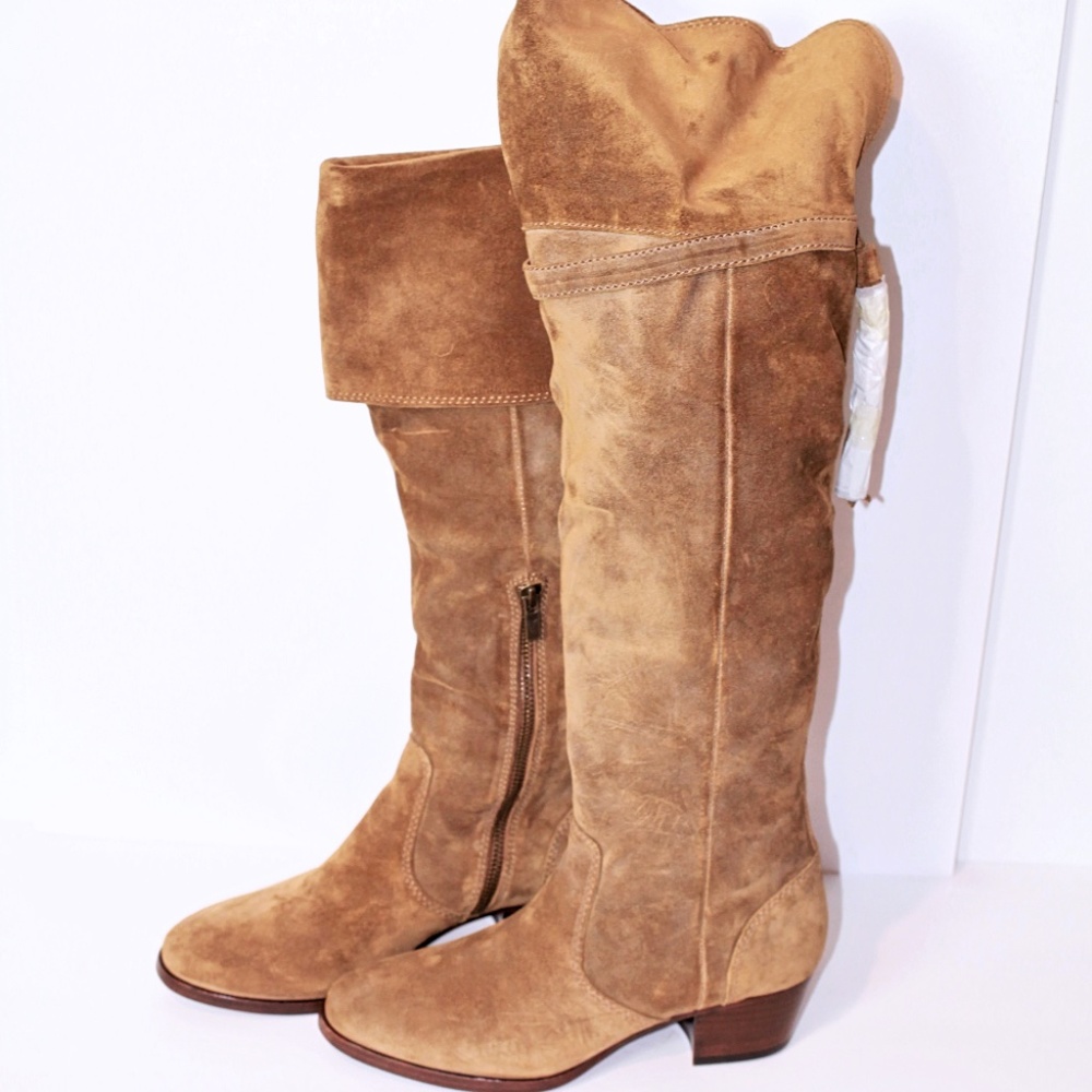 Frye Suede Clara Tassel Boots Size (6.5)